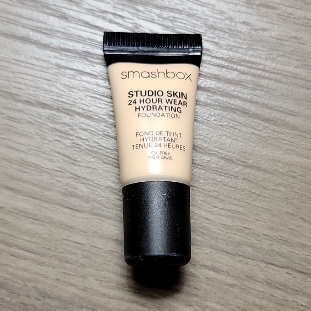 Smashbox Studio Skin 24 Hor Wear Foundation